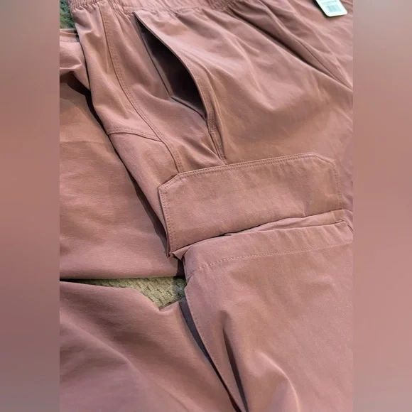 NWT Apana Terra Clay Yoga Lifestyle Cargo Parachute Pants - S - Picture 5 of 8